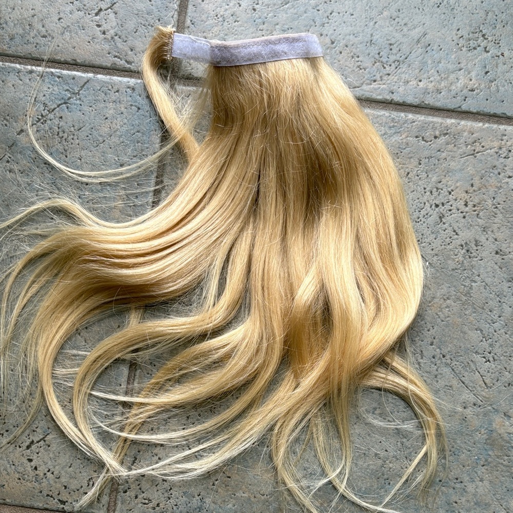Revlon Blonde Clip-In Hair Extension - Honey Blonde